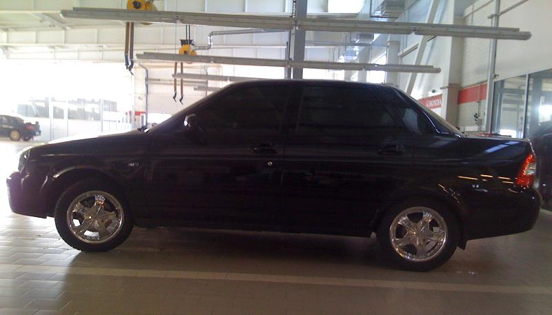 R15 black