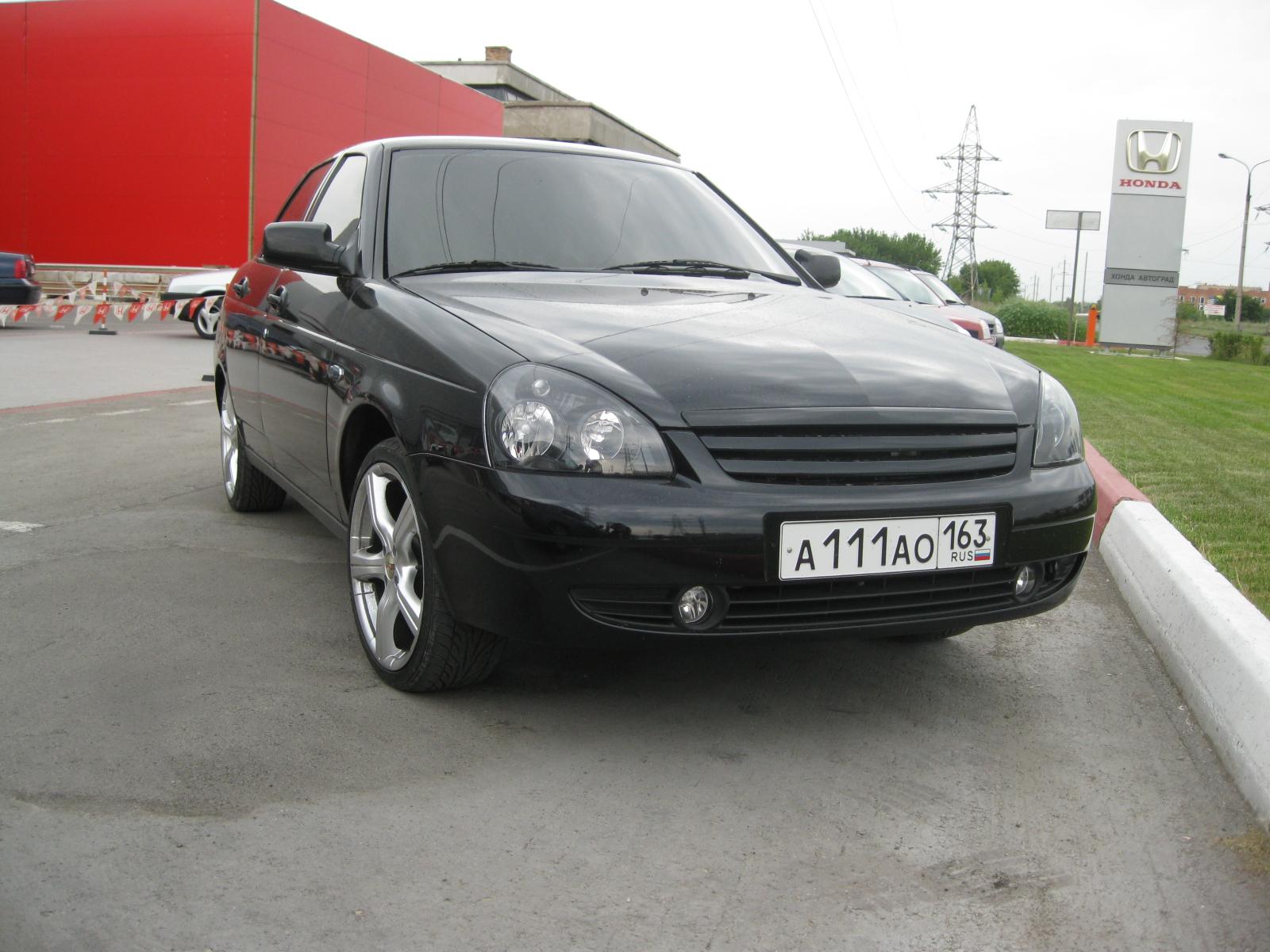 Black, R17