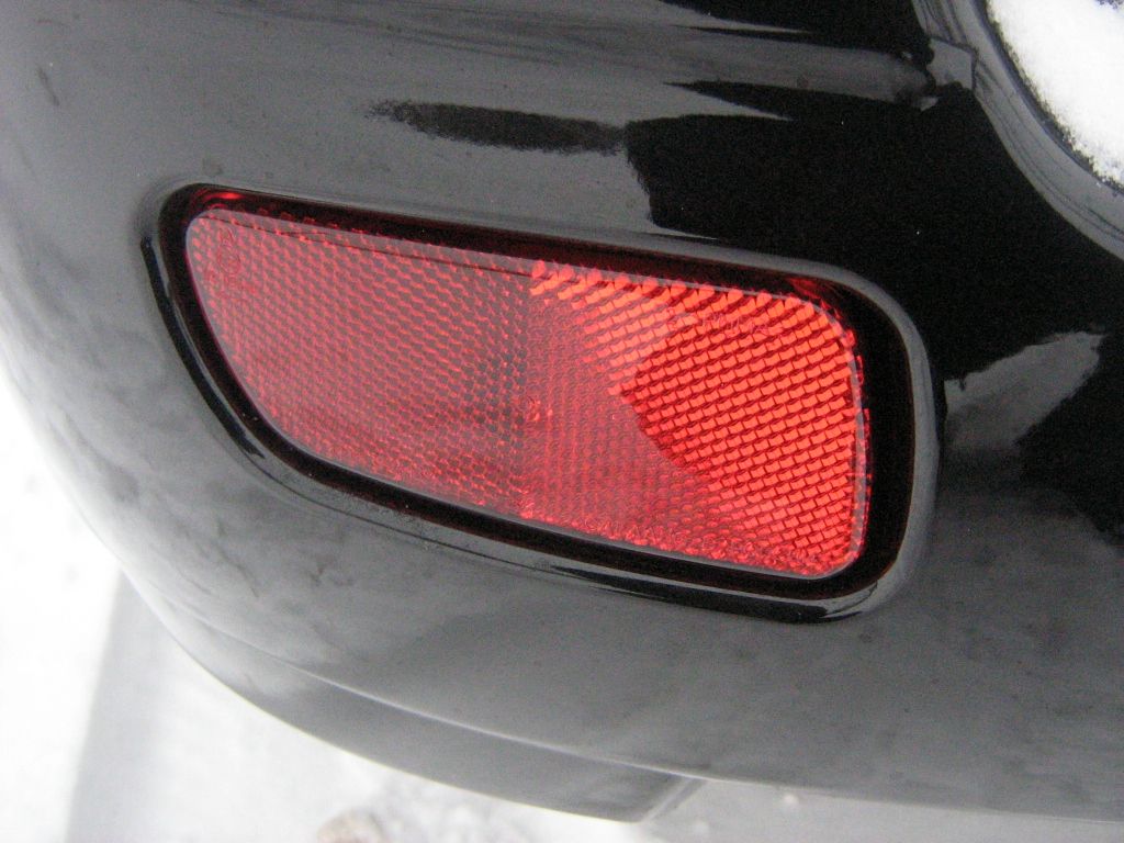 Задний красный фонарь в бампере (Универсал)