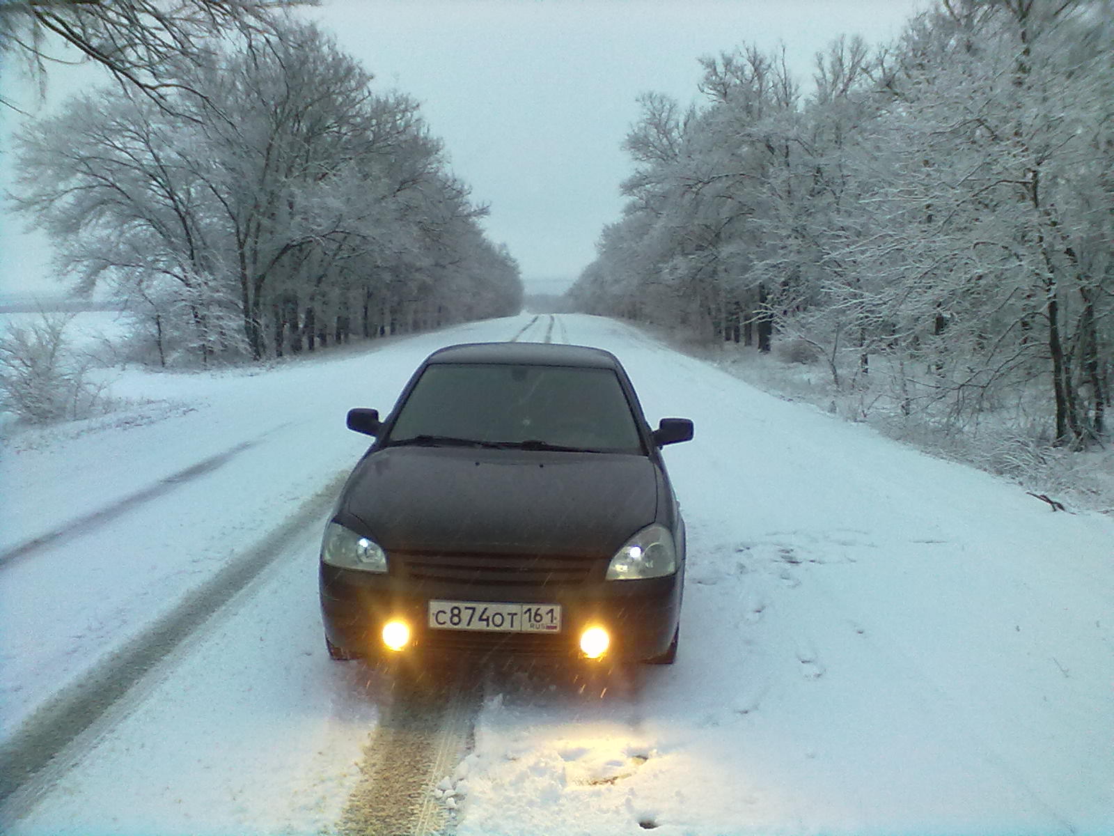 Мордой в снег ) - Lada Приора хэтчбек, 1,6 л, 2009 года ДТП DRIVE2